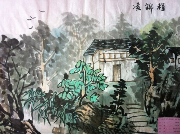的基础上,用国画形式表现自己对作品的理解。 2、运用自己已有的国画经验,合作表现古诗意境。 3、愿意与同伴分工合作,体会共同作画的快乐。 【活动准备】 1、幼儿已欣赏过古诗《江南》,有绘画荷叶、鱼的经验。 2、江南美景课件,诗歌CD,金鱼头饰。 3、国画工具材料。 【活动过程】 1、通过创设情境,激发幼儿的兴趣。 (1)教师:今天老师要和大家一起来欣赏另一首古诗《江南》。 (2)教师:在我国的长江以南,有一块美丽、富饶的土地,清清的小河从每家每户的门前屋后流过。一到夏天,那