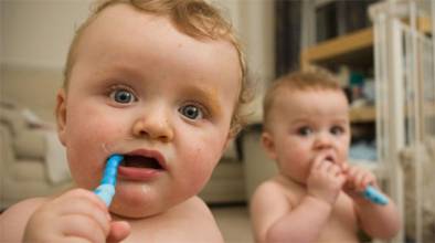 小宝宝有口臭异味是什么原因导致的呢?