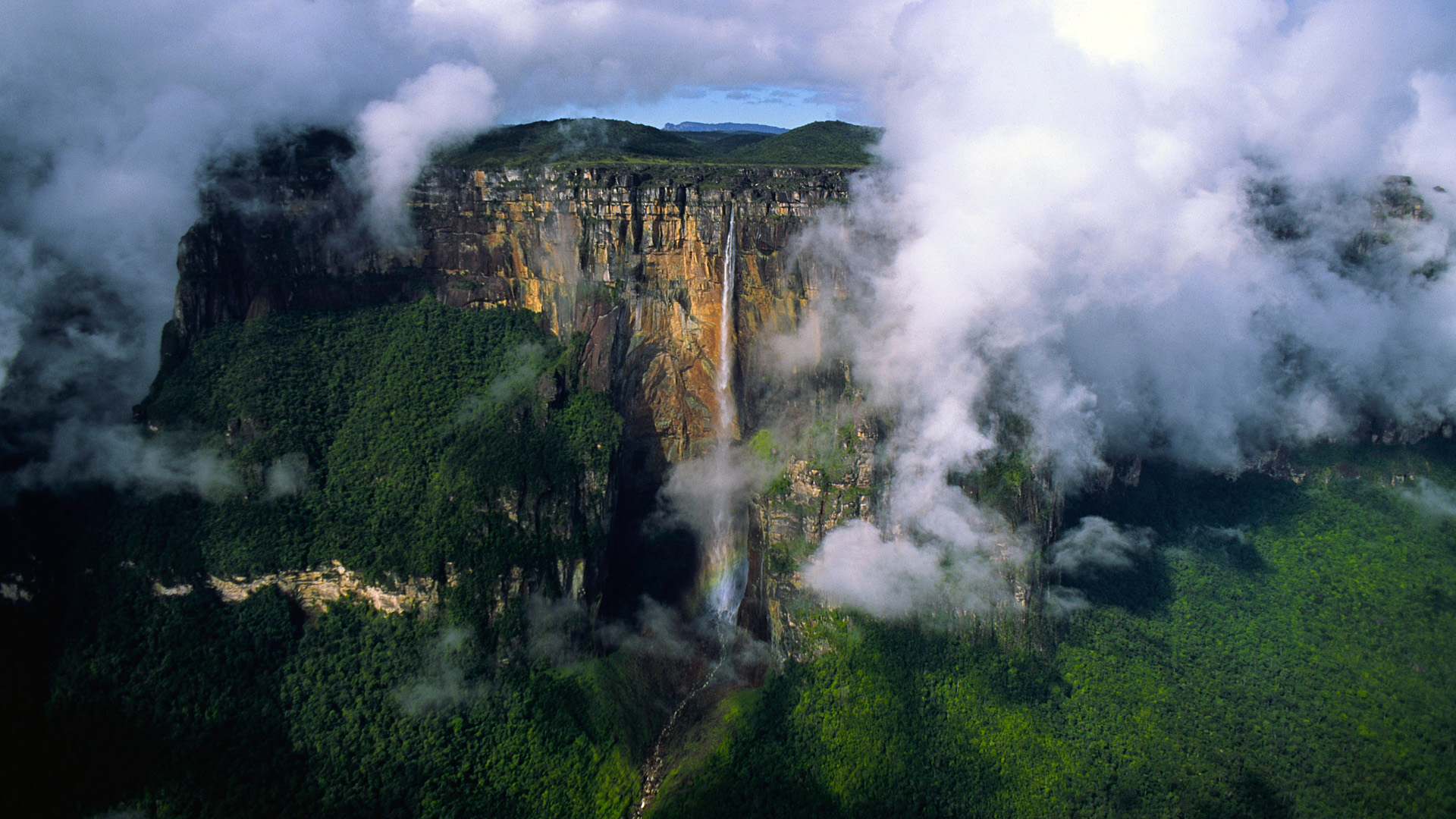 高山壁纸